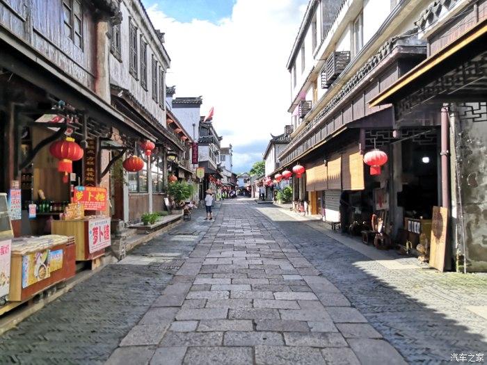 层层恐惧